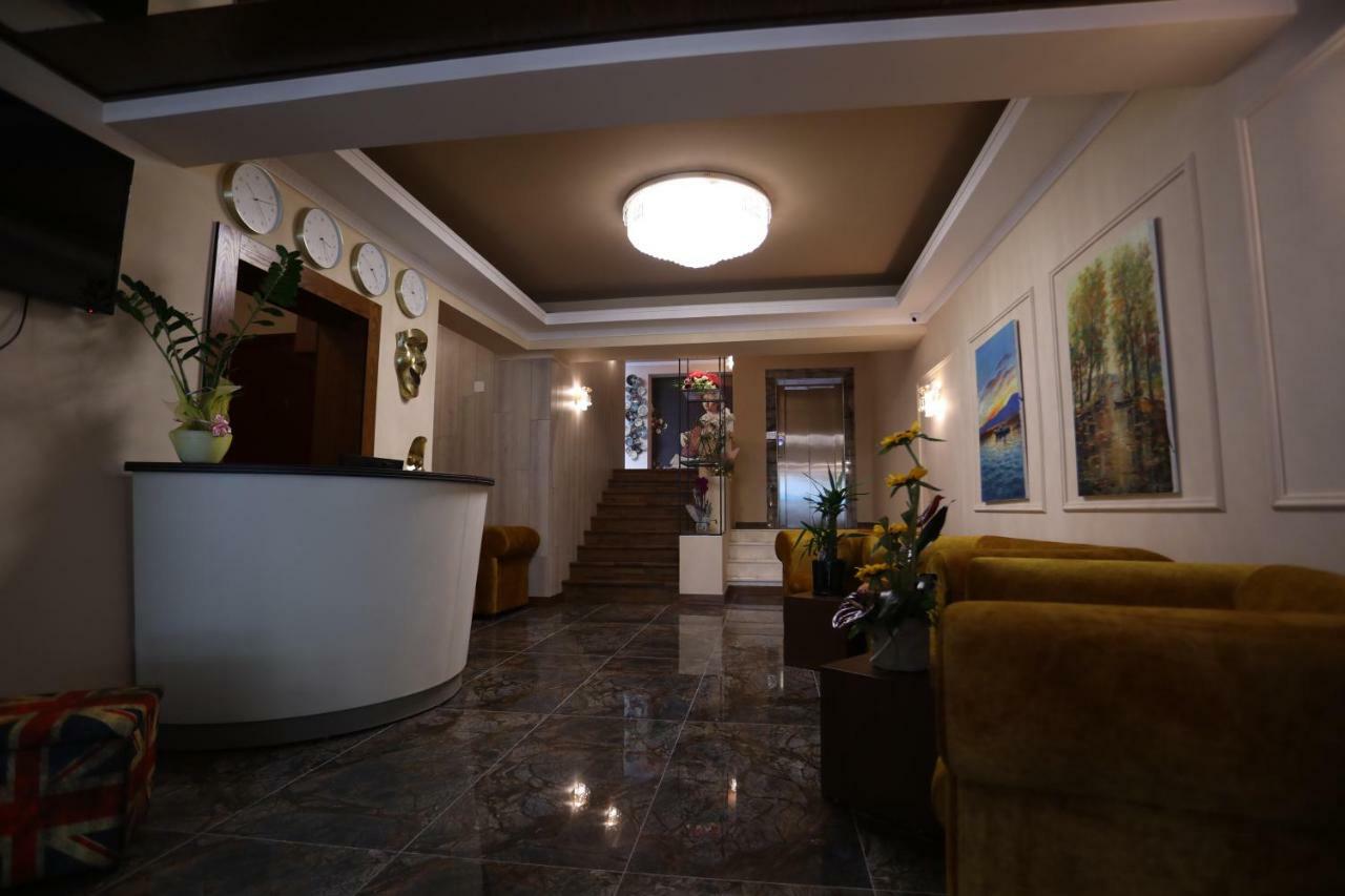British Hotel Pogradec Esterno foto