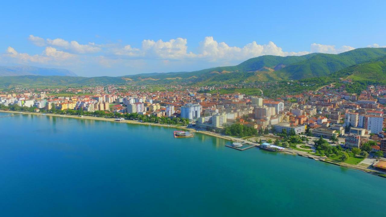 British Hotel Pogradec Esterno foto