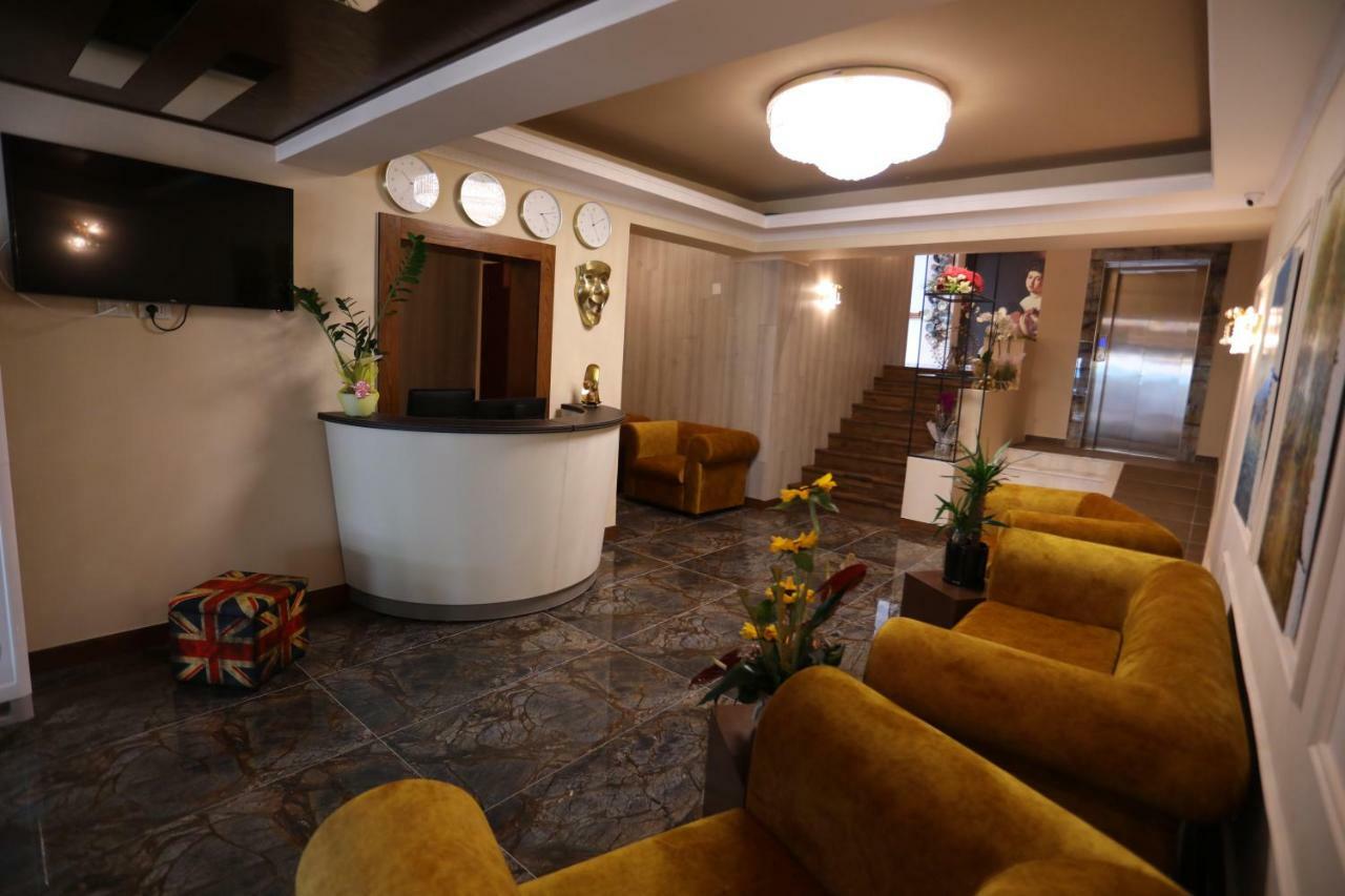 British Hotel Pogradec Esterno foto